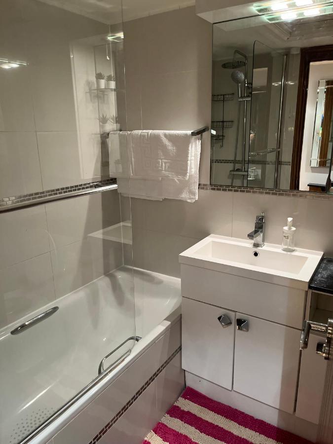 Stunning 1 Bedroom In Stunning Location - Mayfair Area London Exteriör bild